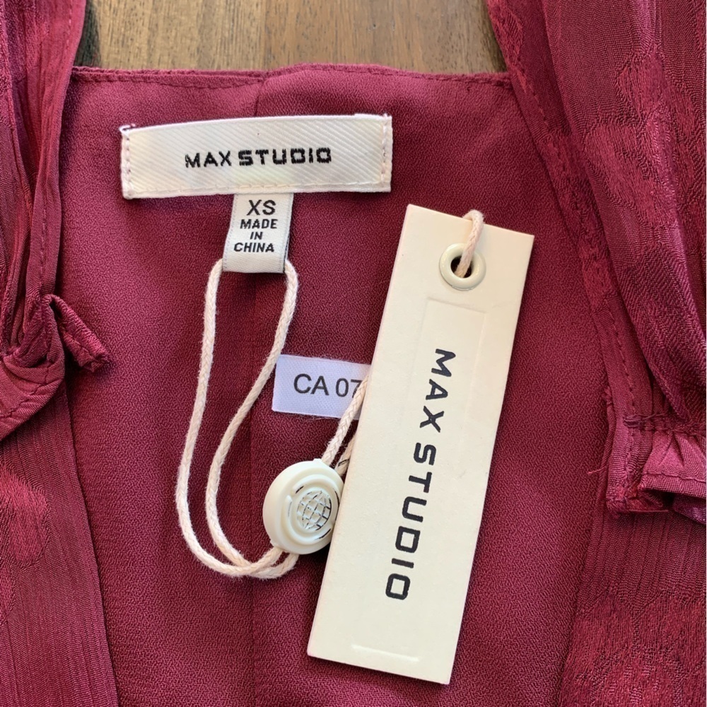 NWT Max Studio Dress Maxi Ruffled Hem Size XS Burgundy Raspberry Color - Picture 12 of 16